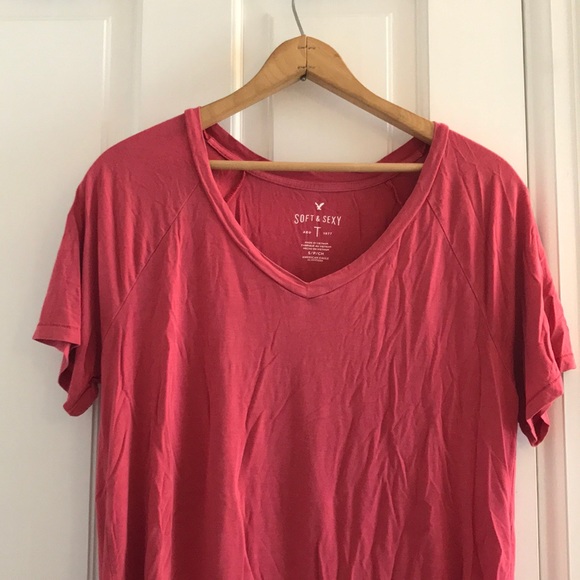 American Eagle V-Neck Pink Shirt Size Small - Picture 3 of 5